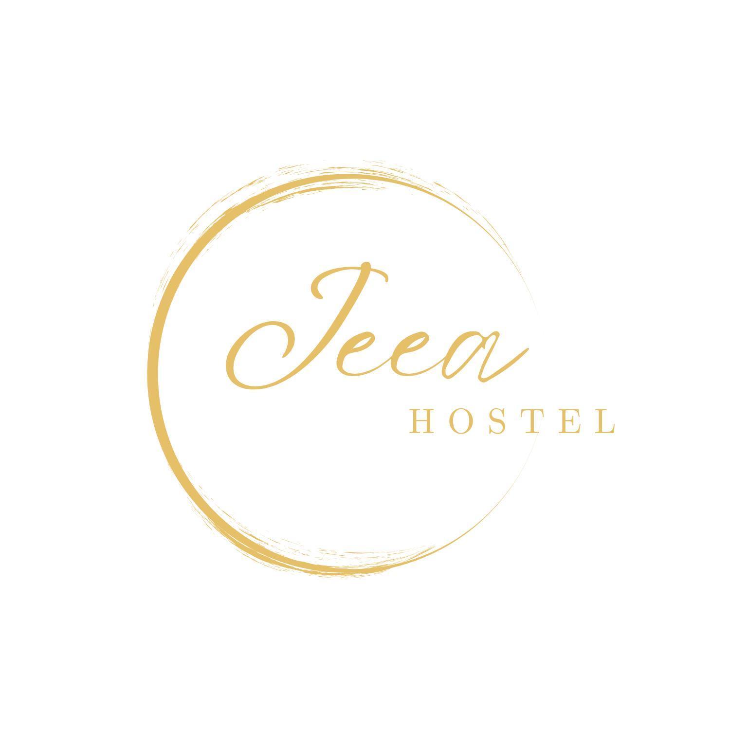 Hostal Jeea *